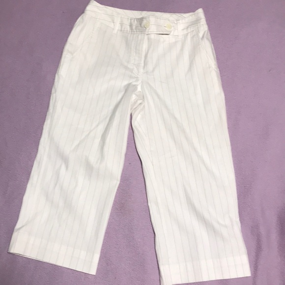 White Pinstripe Capris - Picture 2 of 4